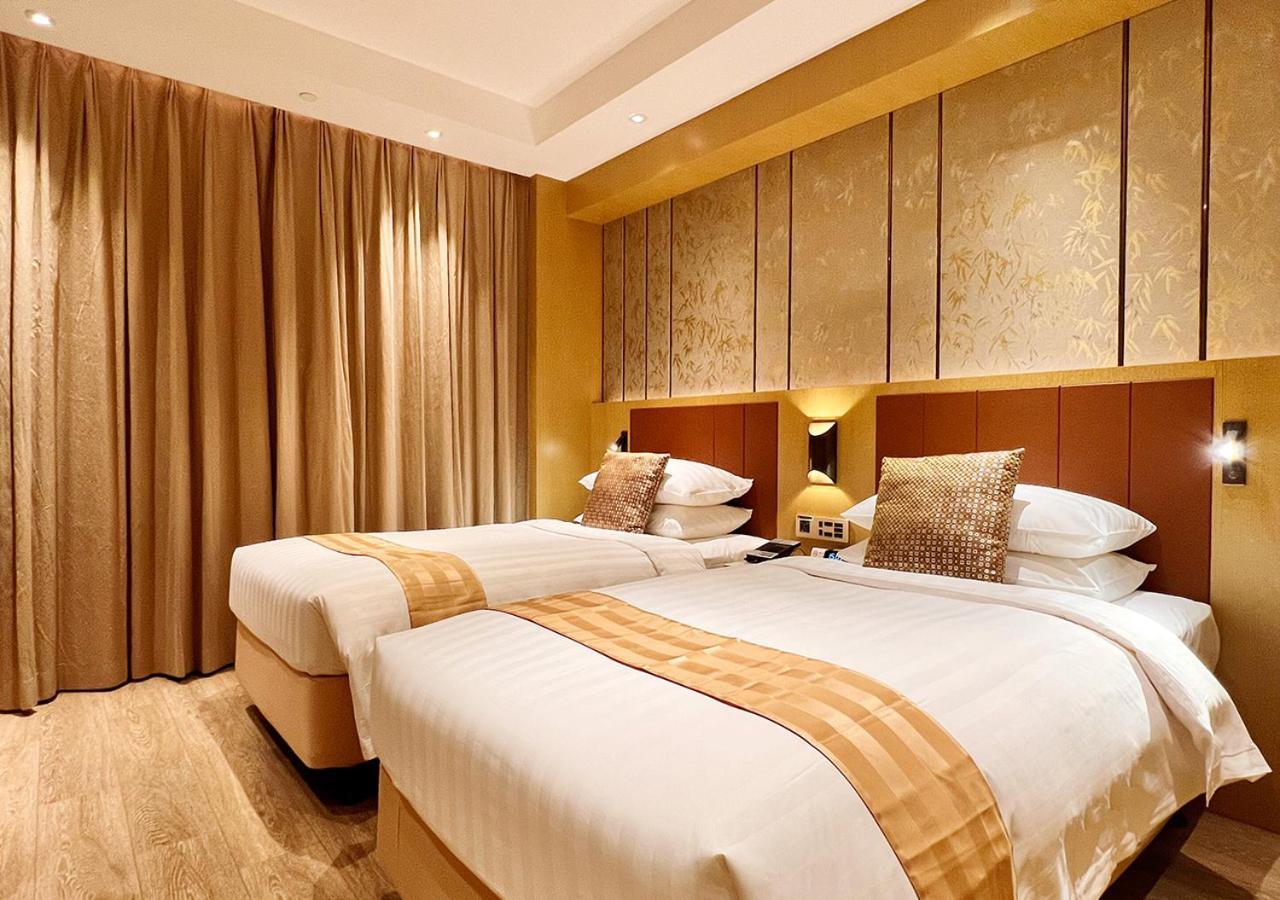 Grand Dragon Hotel Macau Exterior photo